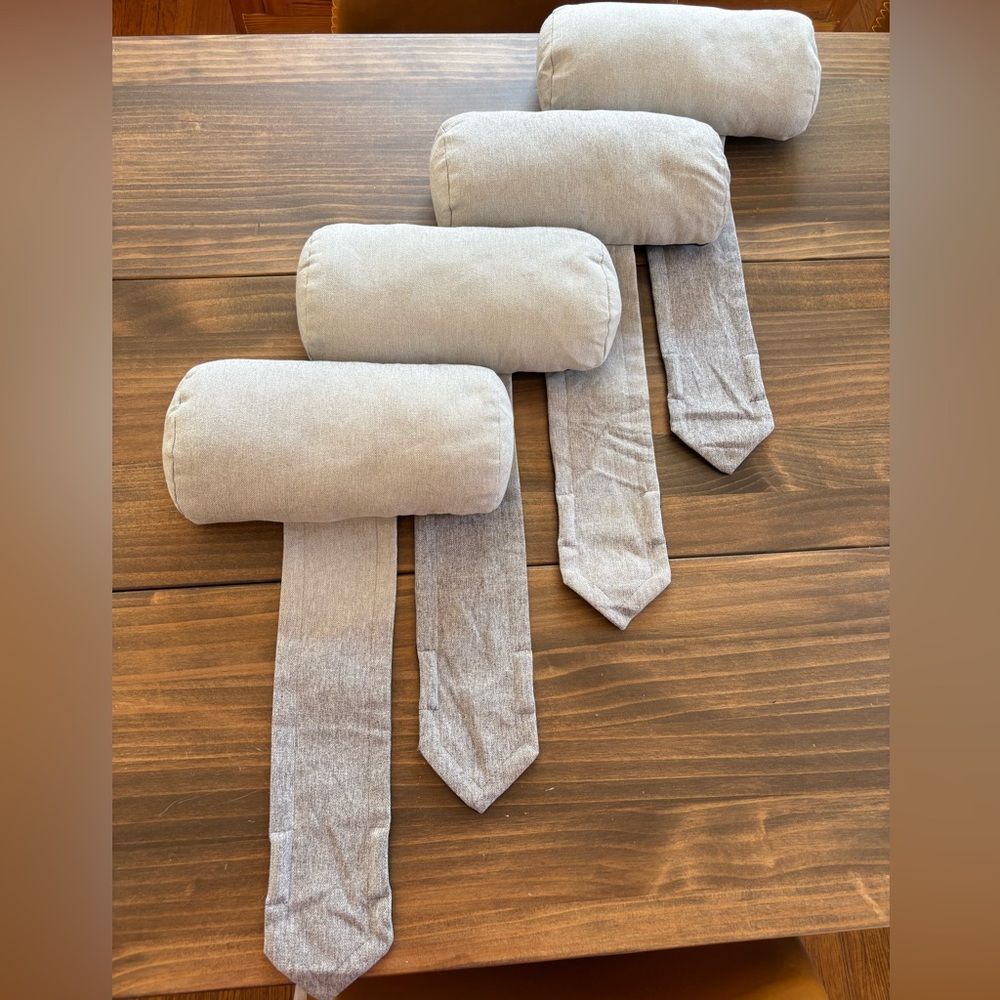 Set Of 4 Gray Chair / Chaise Lounge Outdoor Head Rest Pillows